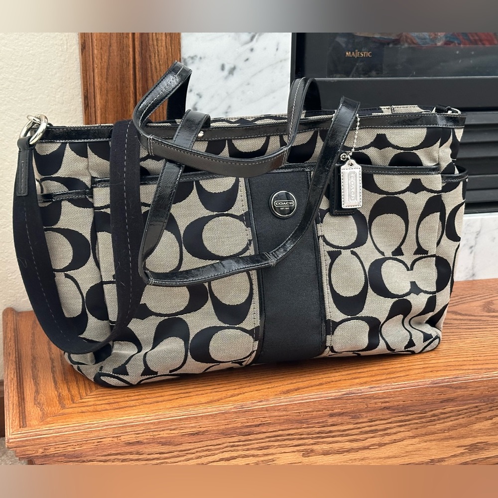 Authentic Coach Diaper Bag / Travel Bag #21865